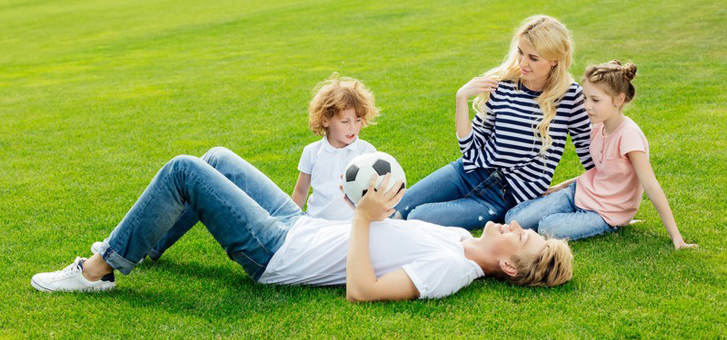 cesped artificial familia