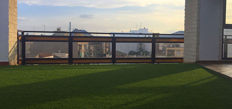 Césped artificial especial para balcón